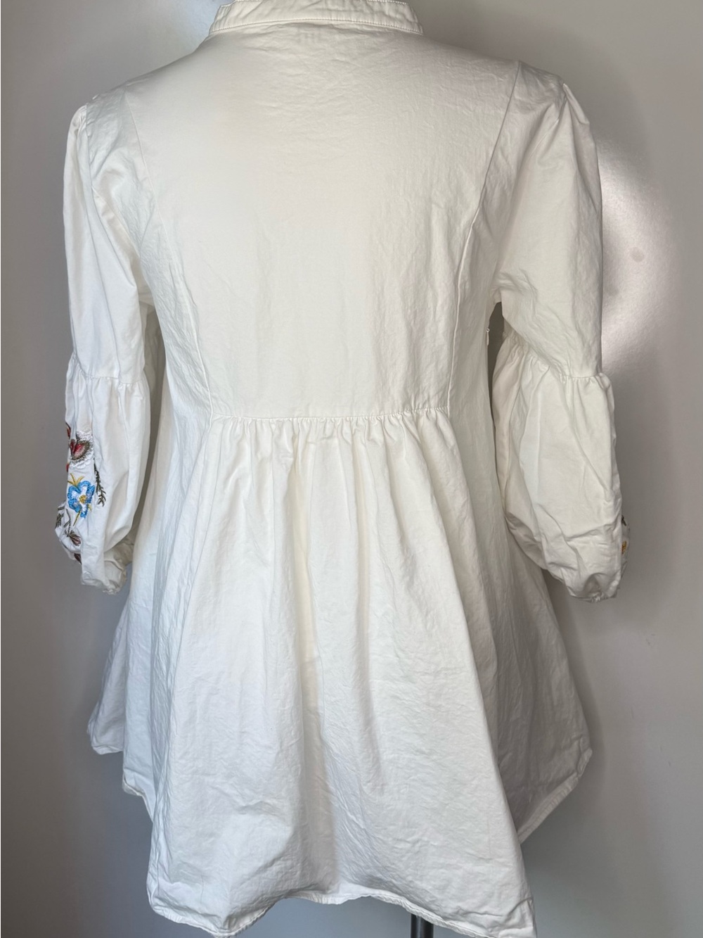 Women’s Embroidered Bohemian White Peasant Floral Blue Floral Tunic Dress/Top(L) - Picture 6 of 15
